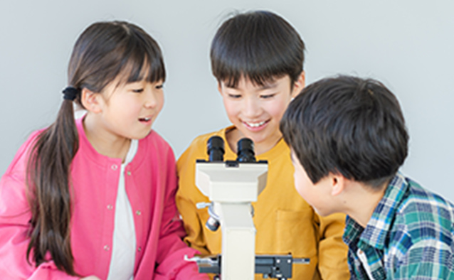 お子さまの学園での様子